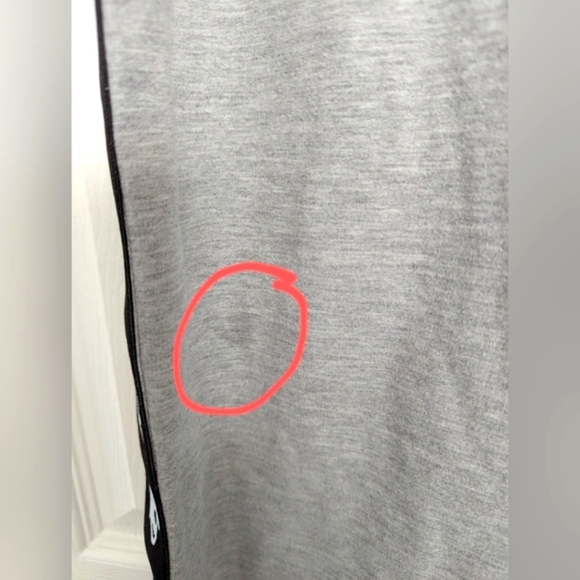 Juicy Couture Women's (Size Small) Light Gray Track Pants with Black Logo Trim - Picture 12 of 14